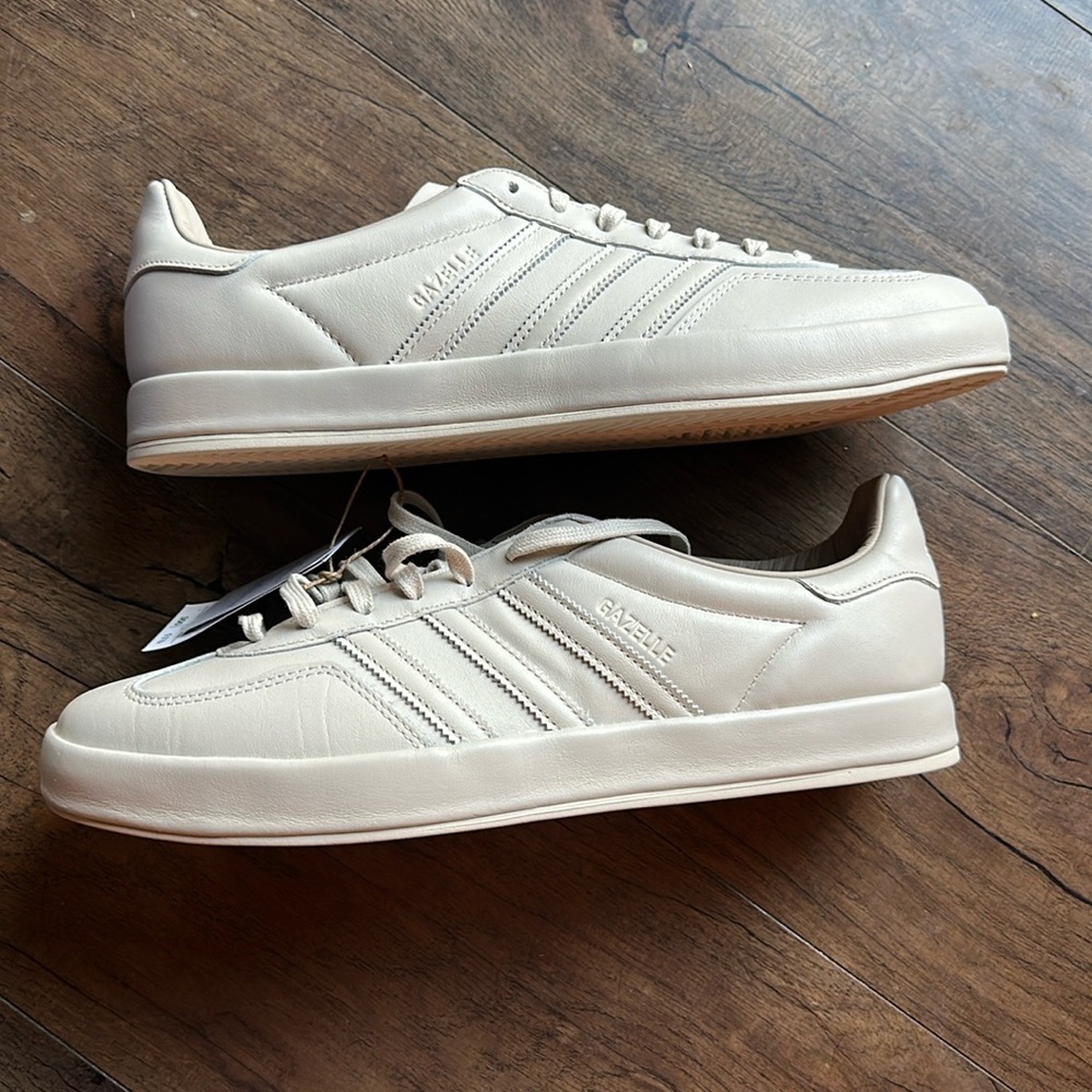 NWT Adidas Gazelles